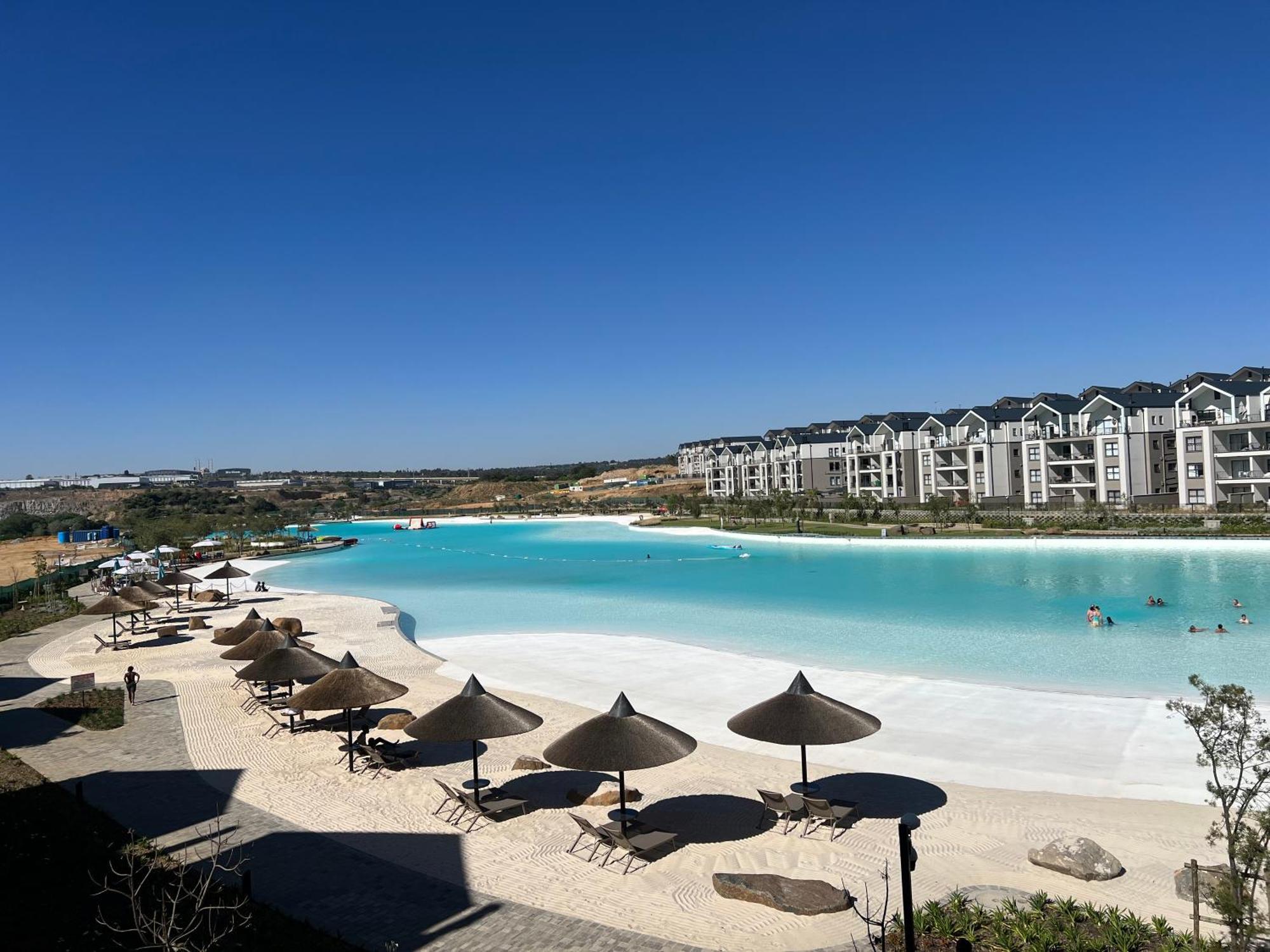 Lagoon Facing Apartment Midrand Εξωτερικό φωτογραφία